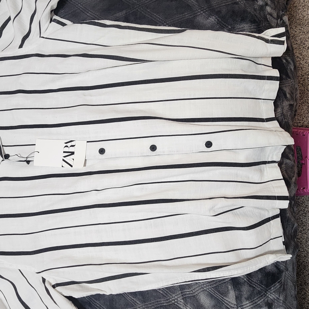 XL Black and White Striped Shirt